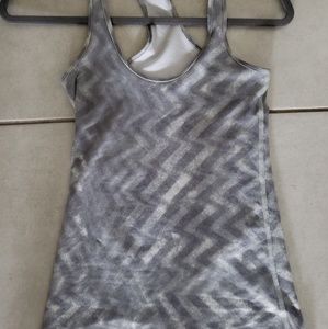 Lululemon grey tank sz 4